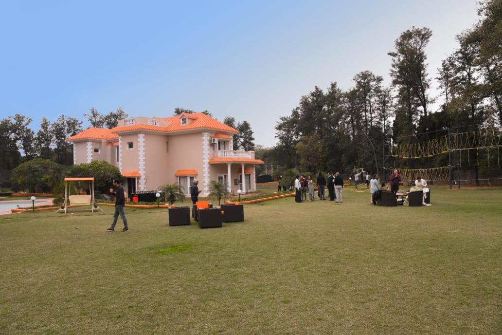 Green Orchid Farms I Swimming Pool I Wedding I Party Villa Gurgaon Bagian luar foto
